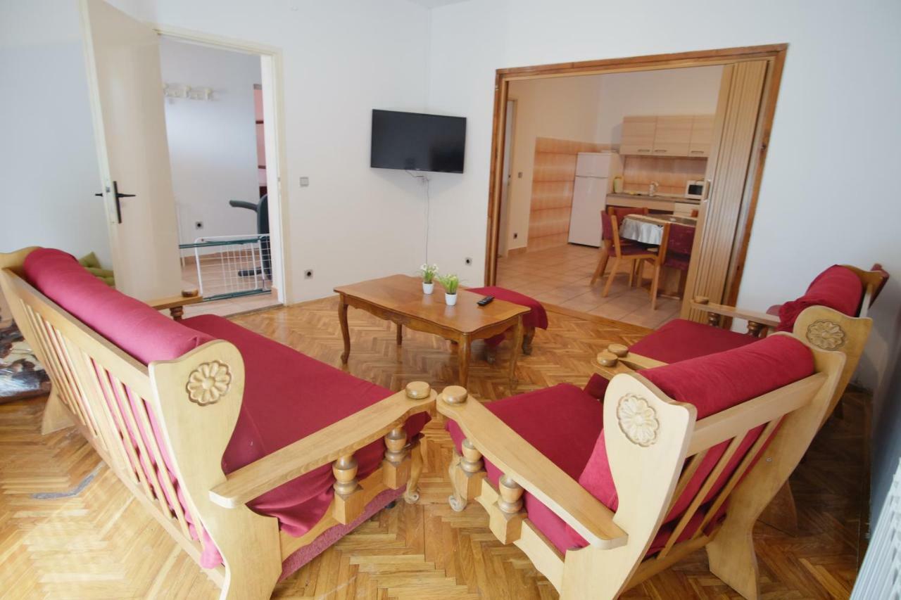 Apartment Gordana Драге Екстер'єр фото