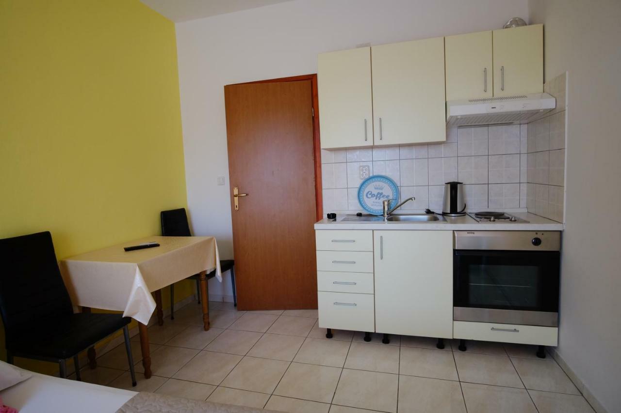 Apartment Gordana Драге Екстер'єр фото